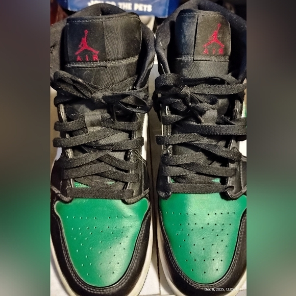 Jordan Other - Air Jordan Black and Green Sneakers Excellent condition Size 9.5 Mens